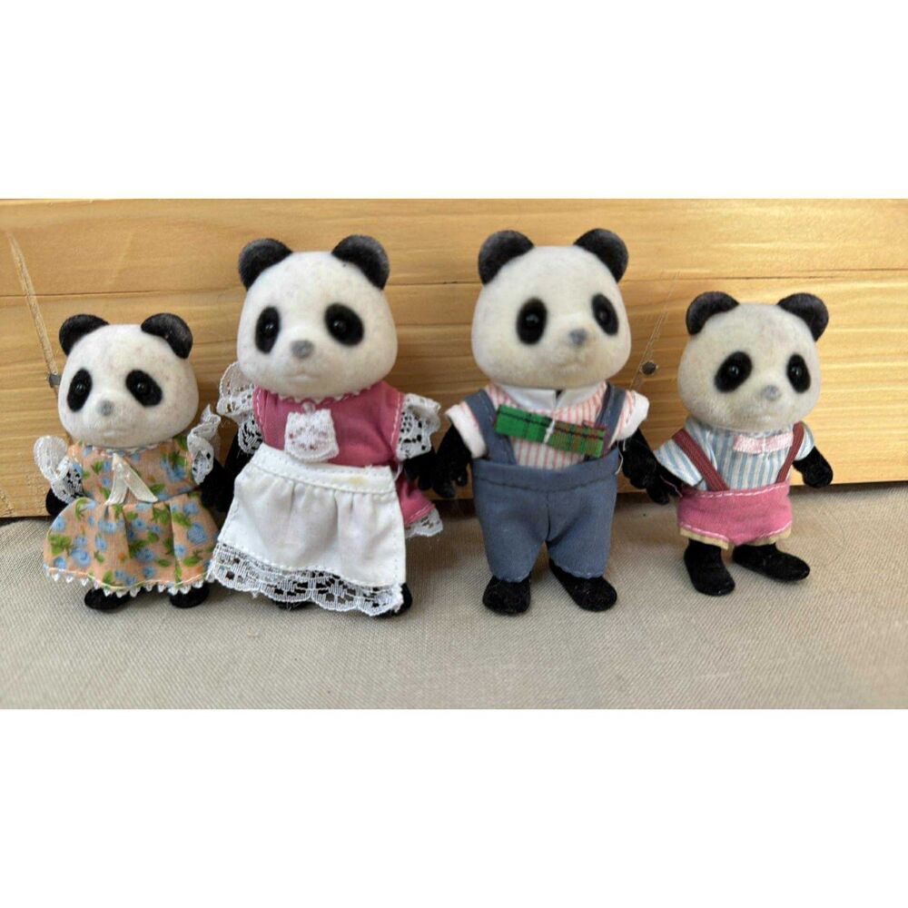 Calico Critters  Sylvanian  Wilder Panda Family  Cloverleaf Corners
